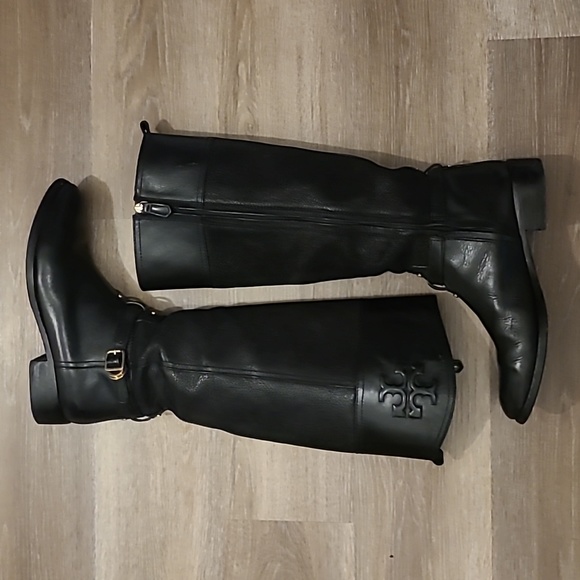 Tory Burch Marlene Riding boot 8.5, black leather with pebbled shaft. - Picture 2 of 13